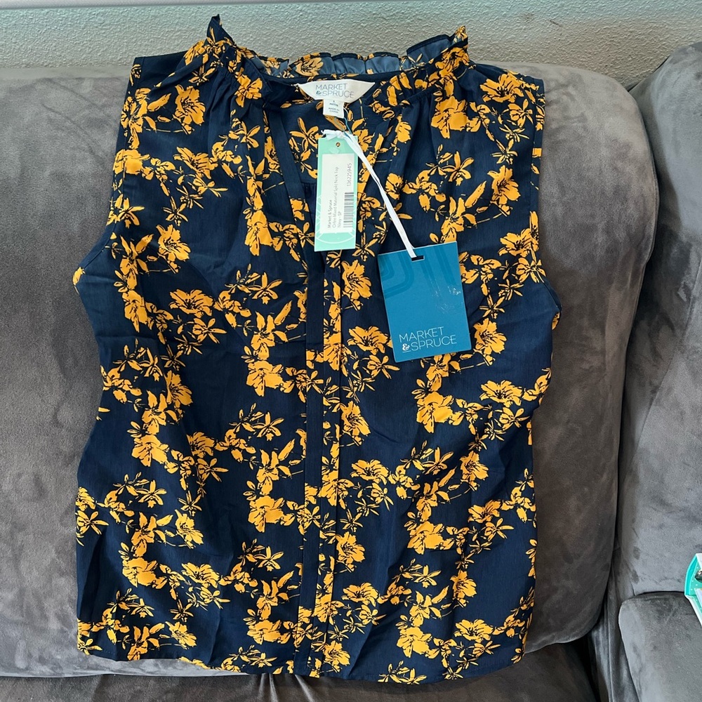 Market & spruce orlee mixed material split neck top - Picture 2 of 4